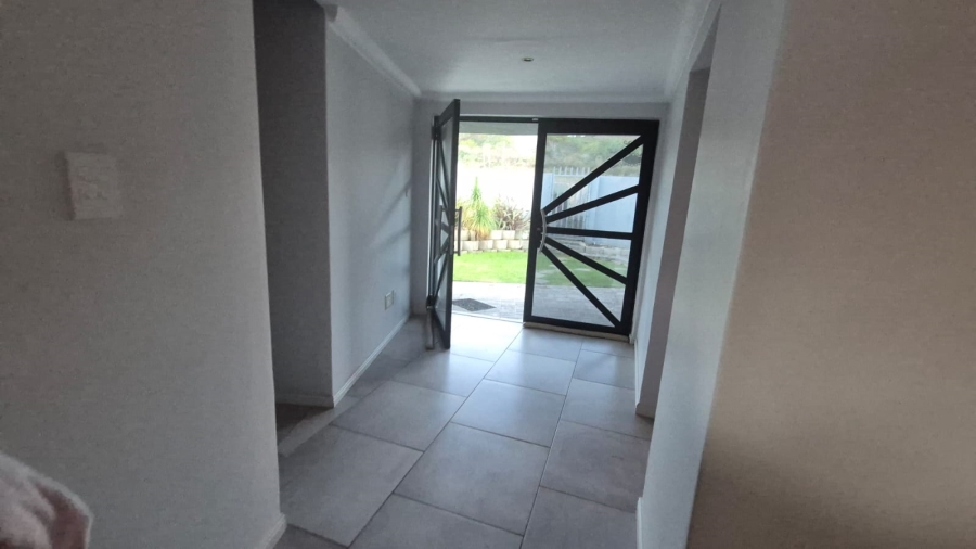 To Let 3 Bedroom Property for Rent in Seemeeu Park Western Cape